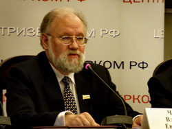 Чуров сообщил, что явка на выборах достаточно высокая