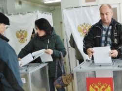 В Крайизбиркоме представили бюллетени для голосования на выборах президента