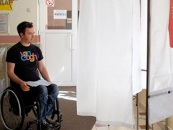 Фонд соцпомощи студентам поможет инвалидам во время выборов